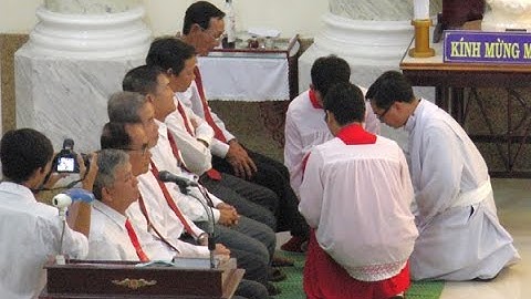 Gx Giuse Lao công Chợ cũ: Thứ 5 Tuần Thánh (13.04.2017) Nghi thức rửa chân