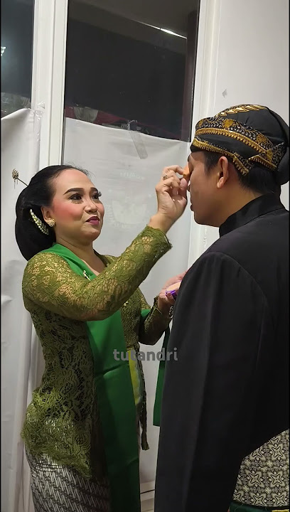 Dalang Ki Cahyo Kuntadi dan Ibu Sinden Sukesi yang selalu tampil mesra #kicahyokuntadi