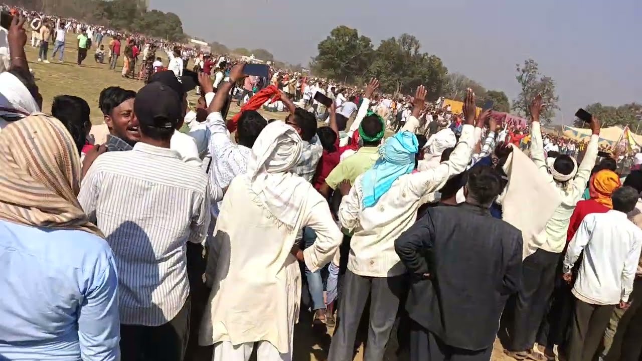 18 February 2026 घोड़ा रेस बरहपुर आज फर्स्ट आया अजय सिंह का घोड़ा जिसे मोटरसाइकिल मिले  बक्सर बिहार