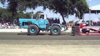 Traktor pulling 2013, T150 Gigant motorral