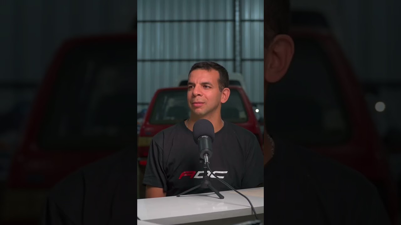 "La pasión por las motos fue tan grande... que terminó siendo su trabajo."