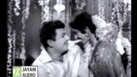 TAMIL OLD SONG--Vilaketri vaikiren--SOODHATTAM (1971)