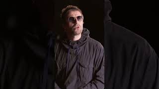 Liam Gallagher - Sunday Roast #Liamgallagher #Shorts #Pub