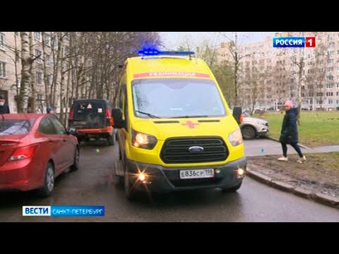 Петербург вместе со всей страной отмечает День работника скорой помощи