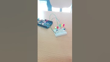 Semaforo Arduino (5 LEDS)