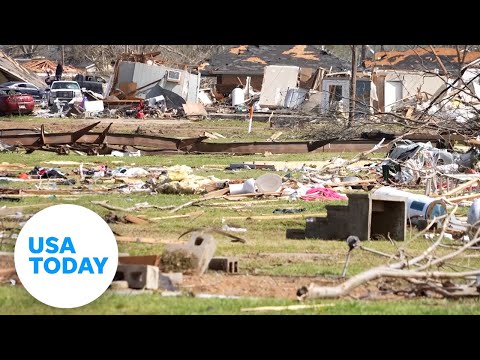 Neighborhoods begin clean-up after tornado tears through Mississippi | USA TODAY