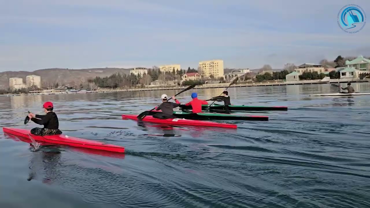 Yeniyetmə və gənc avarçəkənlərin məşqi💪🚣