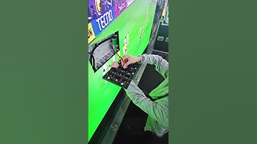 What is he doing!!!#eagerled #ledwall #ledscreen