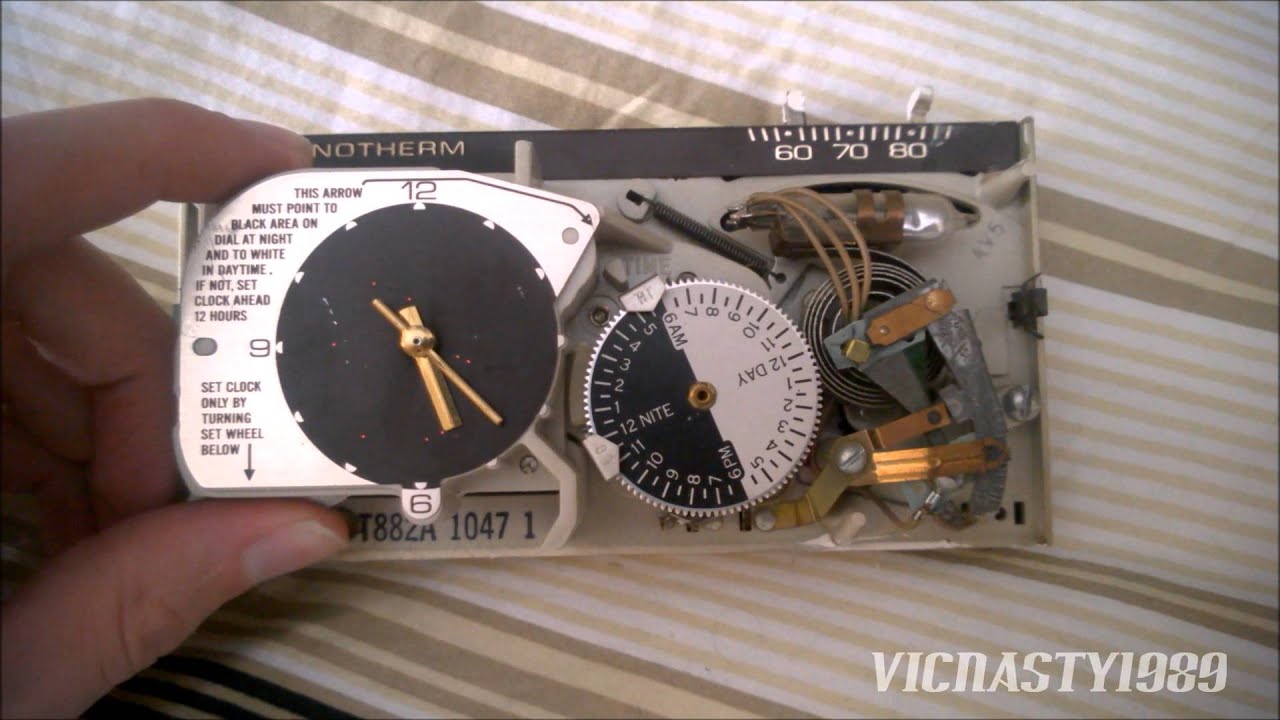New Honeywell Chronotherm T882a Thermostat