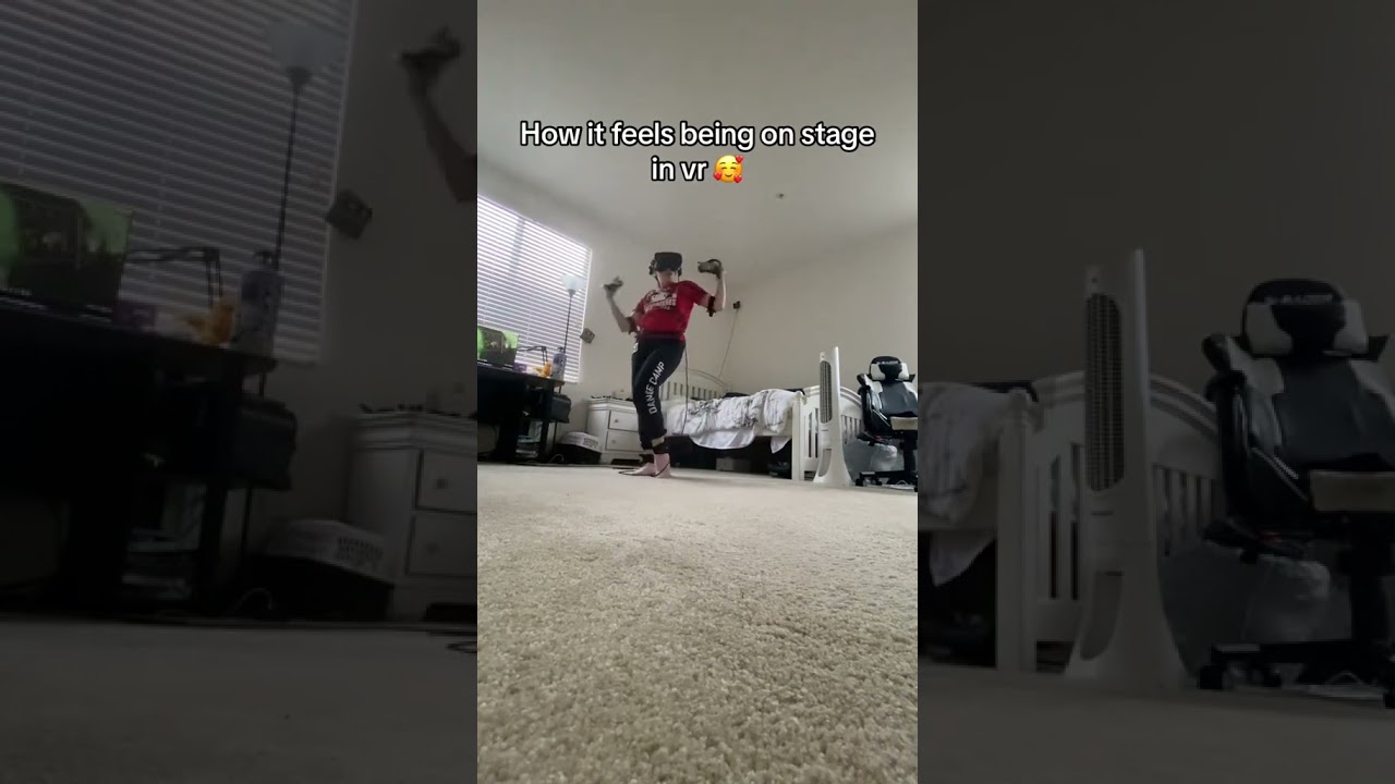 How it feels being on stage in VR 