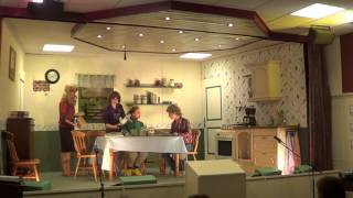 Download Lagu Toneel 2017: Alle ogen gericht op weidezicht. MP3