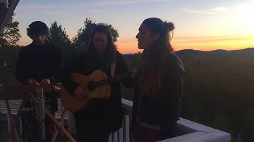 SALMO 121 (PSALM 121) Live from the Blowing Rock house- Original song by Jemimah Fiorese