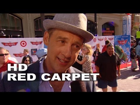 Planes World Premiere Anthony Edwards Voice Of Echo Screenslam Youtube