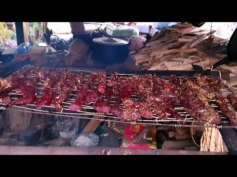 Video: Yuav Ua Li Cas Marinate Kebab Nrog Kiwi
