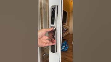 Khoá lùa, tay nắm tam giác, cửa nhựa lõi thép #PHGLock #Shorts