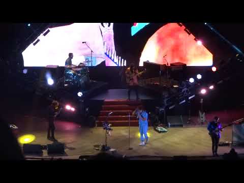 young-the-giant-@-red-rocks,-home-of-the-strange,-8-15-2017