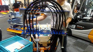 FlexQube hose cart with swingable arms