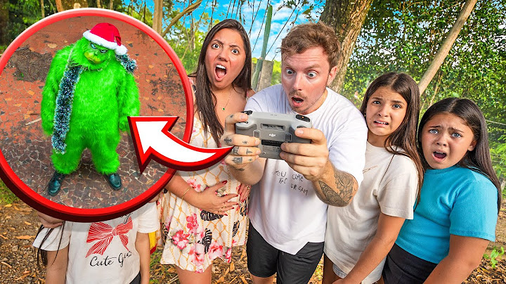 Espionamos o Grinch com um DRONE e descobrimos…