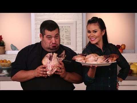 How to Carve a Turkey in Minutes With Eric Greenspan | Best Chef Secrets | POPSUGAR Food