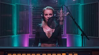 Yabancılar Arasında Duyulmamış Şarkılar