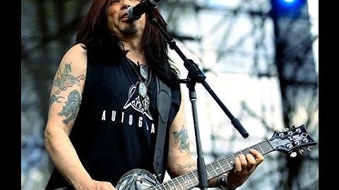 Interview with Simon Daniels (Autograph)