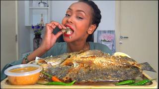 ASMR * FISH FRY MUKBANG (Fried Sea Bass) * اكل سمكة باس مقلية