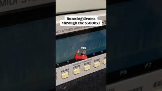 The Akai S3000xl sampler sounds like the MPC 3000! #akai #s3000xl #mpc3000