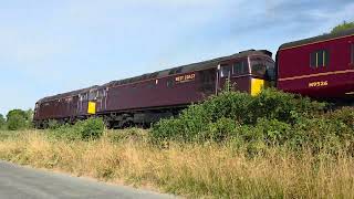 33207&33025 1Z25 passing Crofton.