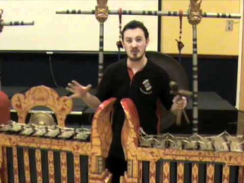Balinese gamelan ombak vibration