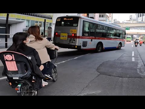 二人乗り自転車・ママチャリの後ろに乗る子供が大きすぎる件。そしてお母さんは車道を爆走【交通無法地帯・渋谷の交通違反集】