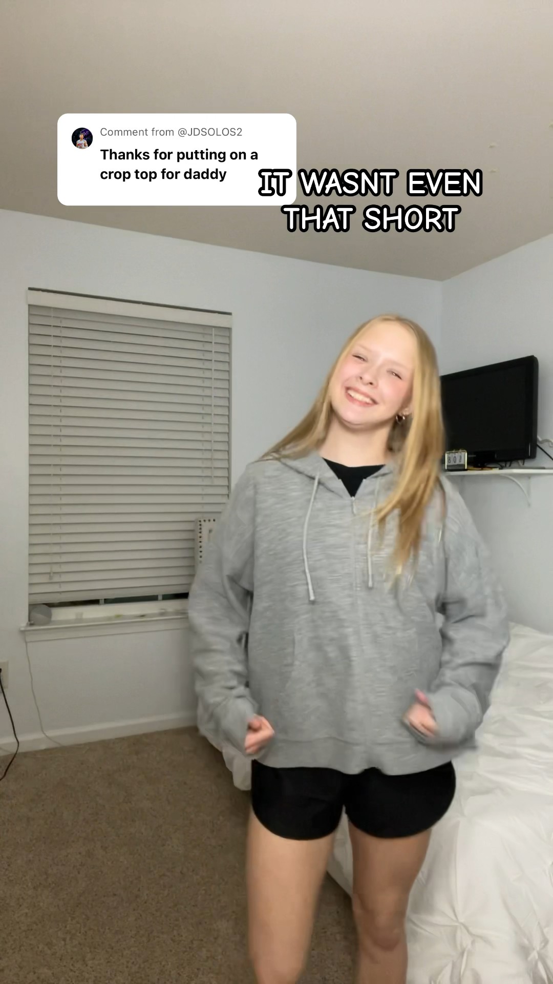 can girls not wear anything anymore YouTube