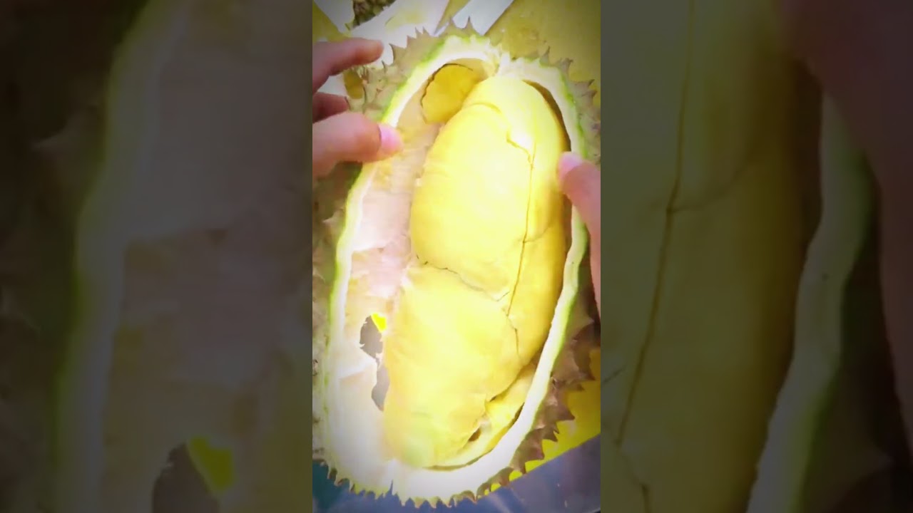 Master Durian Peeling Like a Pro! 🥭⚡ 