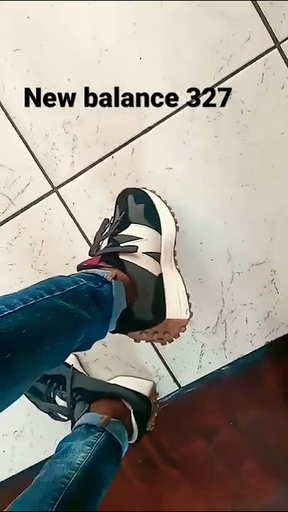 New Balance 327