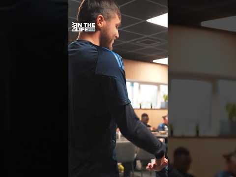 Sean Longstaff 🤝 Joel Piroe = Car buddies