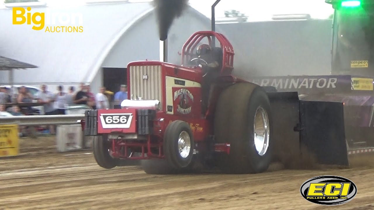 ECIPA TRUCK & TRACTOR PULL IN IOWA CITY, IOWA 2019 YouTube