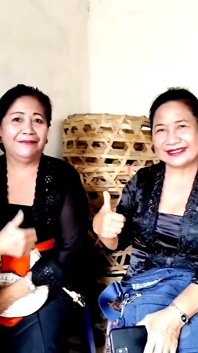 BEFORE GOING TO THE CEMETERY, SELVI FIRST -PELEBON IDA AYU PT. MAHARSINI - PURI AG. KALERAN DENPA...