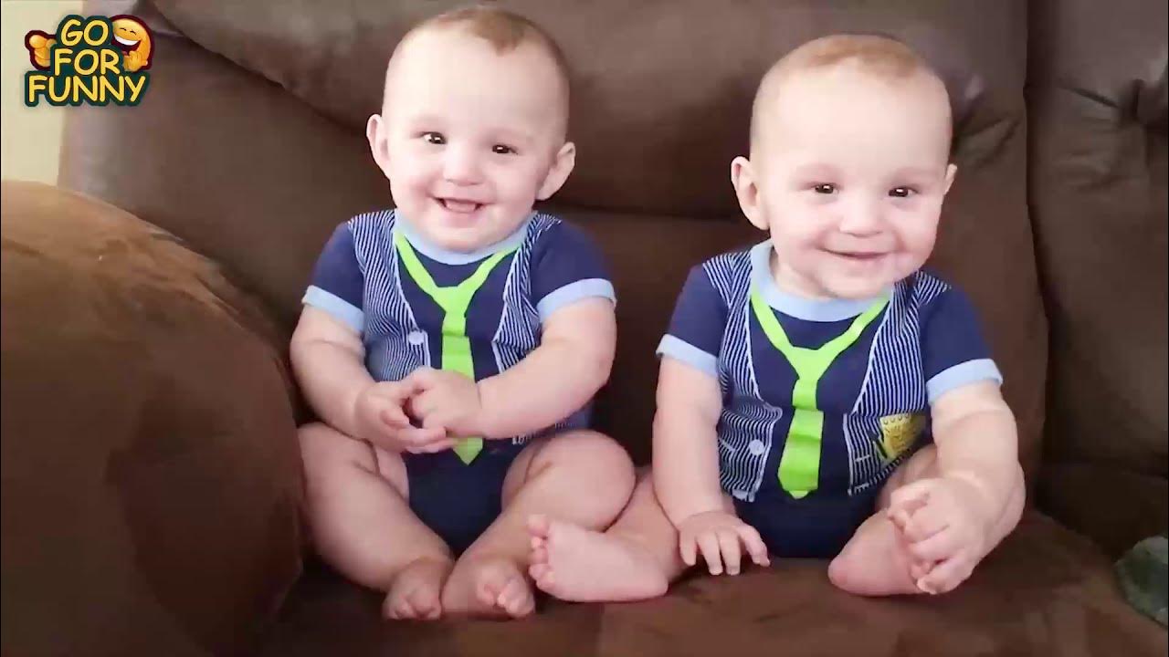 Включи видео близнецов. Двойняшки мальчик и девочка. Девочки близняшки 4 года. Двойняшки. Красивые дети мальчик и девочка.