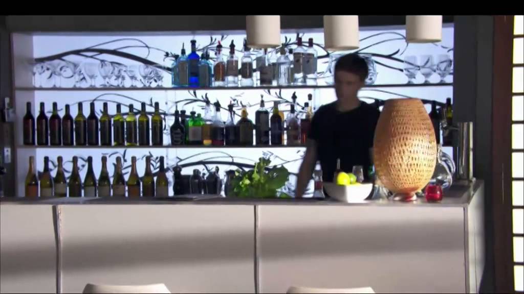 Home and Away: Monday 12 January - Clip