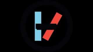 Twenty One Pilots - Trapdoor (with rain)