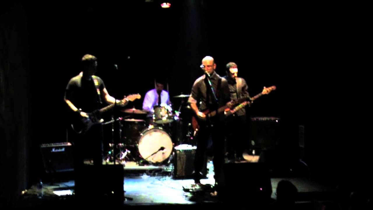 Revision - I'm Falling | live at Eliart Theatre