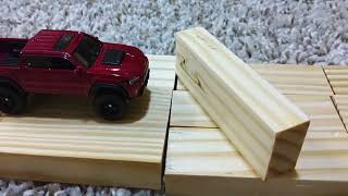 Transito Na Estrada. Traffic on the Road. [Stop Motion] Part 1