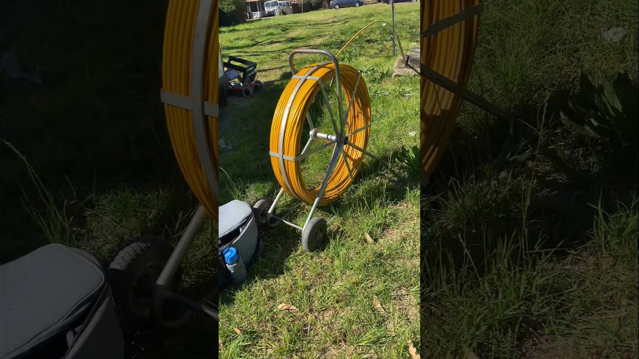 Tracing and inspecting drainage pipes with flexi rod