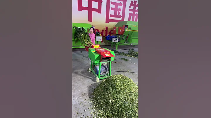 Corn stalk,grass,wood branch,wheat straw cutting maching working in China - DayDayNews