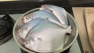 IMG 0882 pomfret from wet market