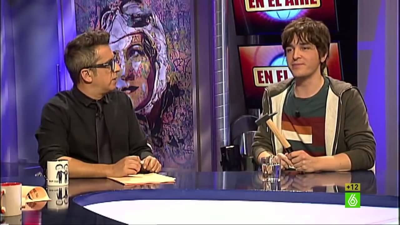 Luis Álvaro, patrocinado por 