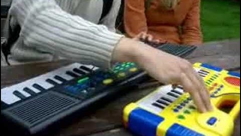 Circuit bending with two keyboards