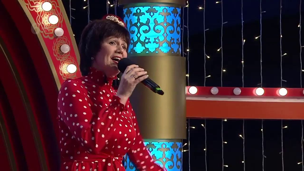 ведущая жырлыйк эле. эйдэгез дусларым жырлыйк. эйдэгез дусларым жырлыйк. фон для афиши жырлыйк эле. эйдэгез дусларым жырлыйк.