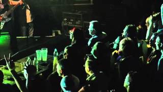 Mansunesque perform 'Take It Easy Chicken' at The Mansun Convention