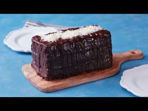 This Coffee Crunch Cake is a 5-Star Breakfast Dessert