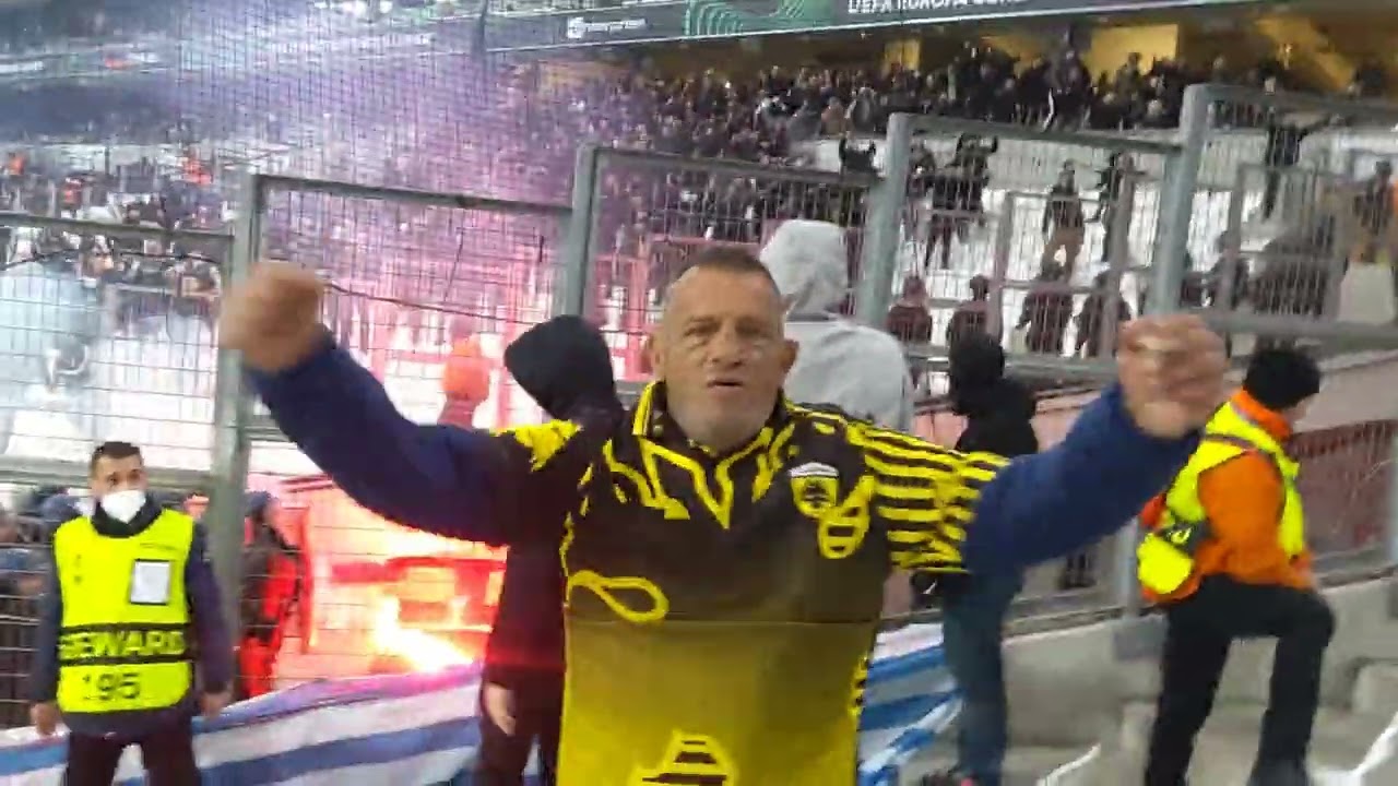 om aek vs paok fans